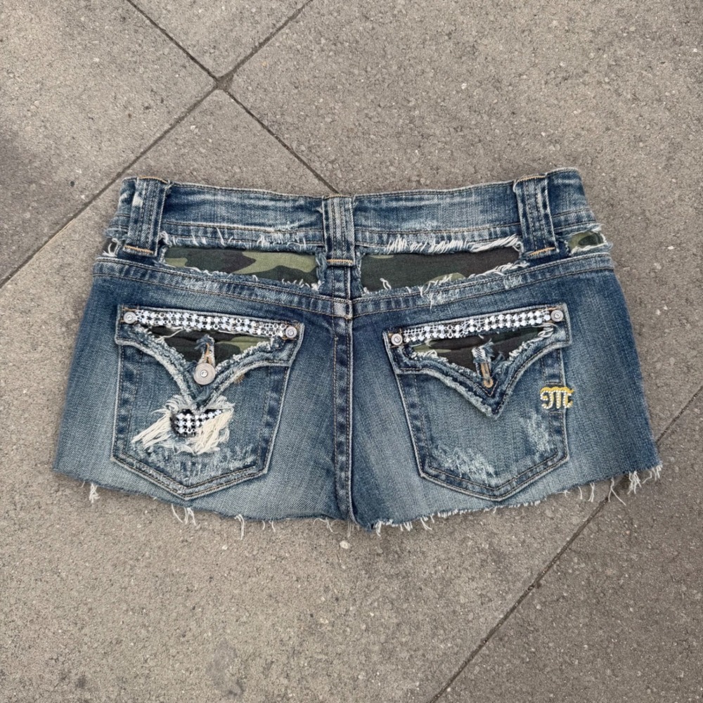 Miss Me Denim Mini Skirt Camo Rhinestone Distressed Low Rise Y2K Blue Size 27